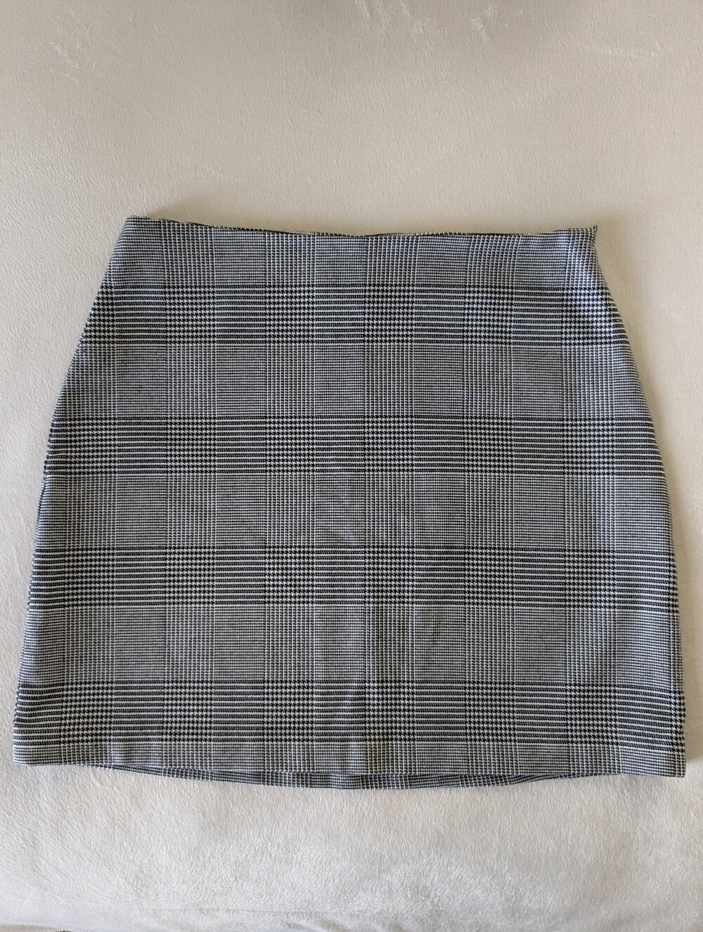 Plaid Black & White Mini Skirt With Zip Side